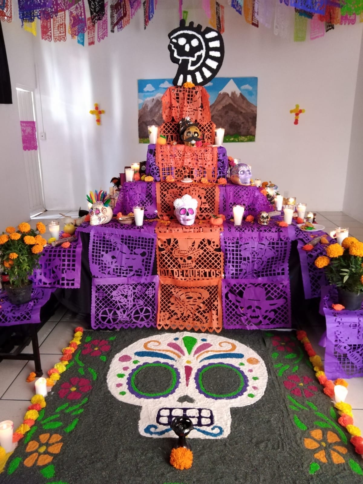 Día de muertos y la ofrenda para mantenerlos en la memoria