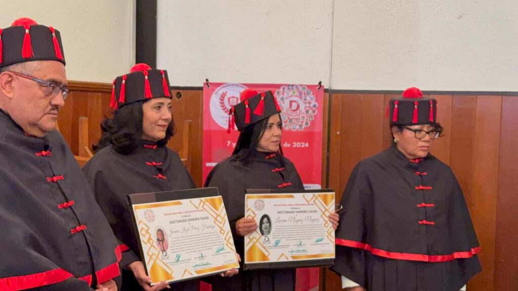 Doctorado Honoris Causa para directora de Colegio Miguel Hidalgo